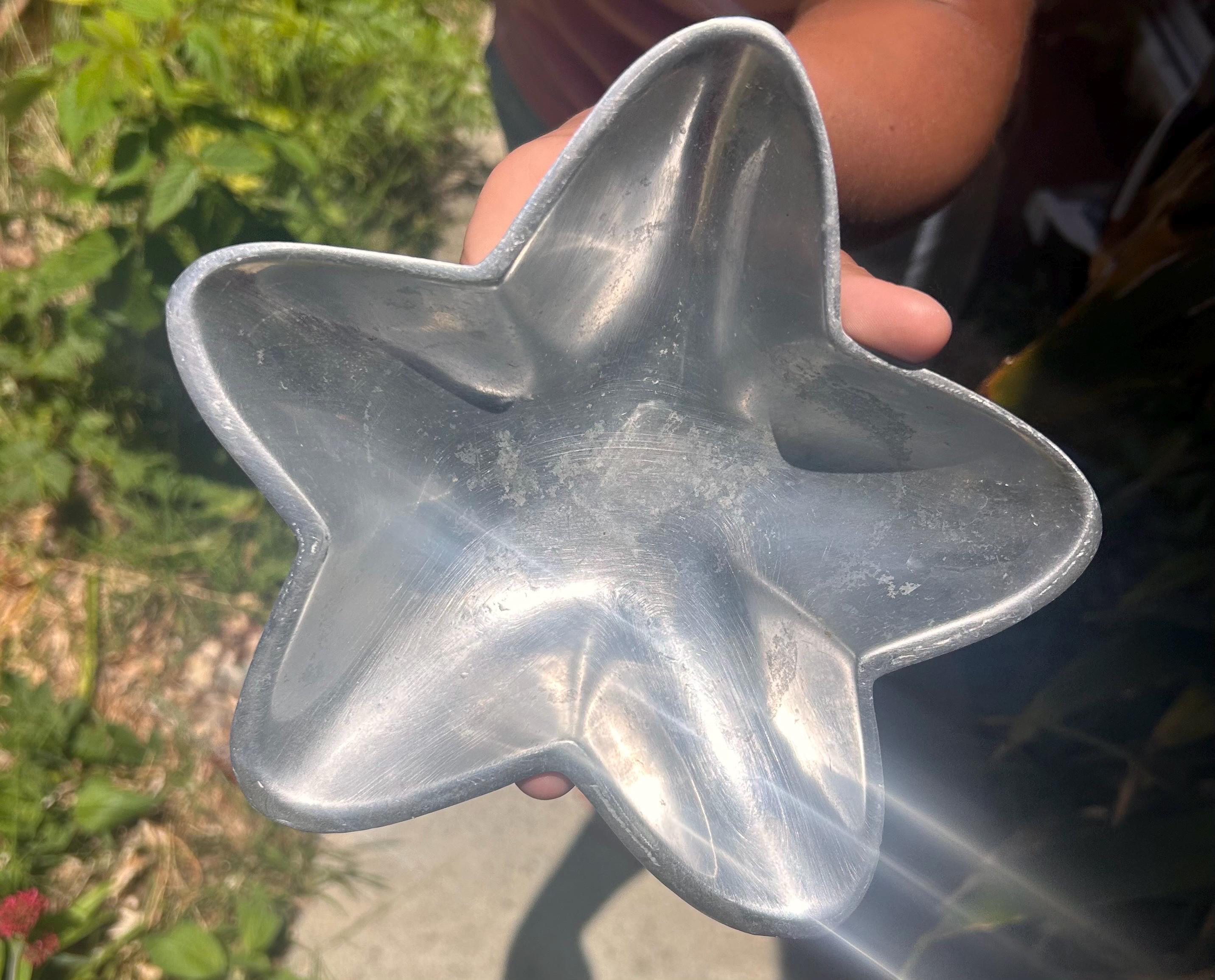 Vintage Mariposa Brillante Nesting Starfish Bowls - Set of 2 (14" and 7") As-Is