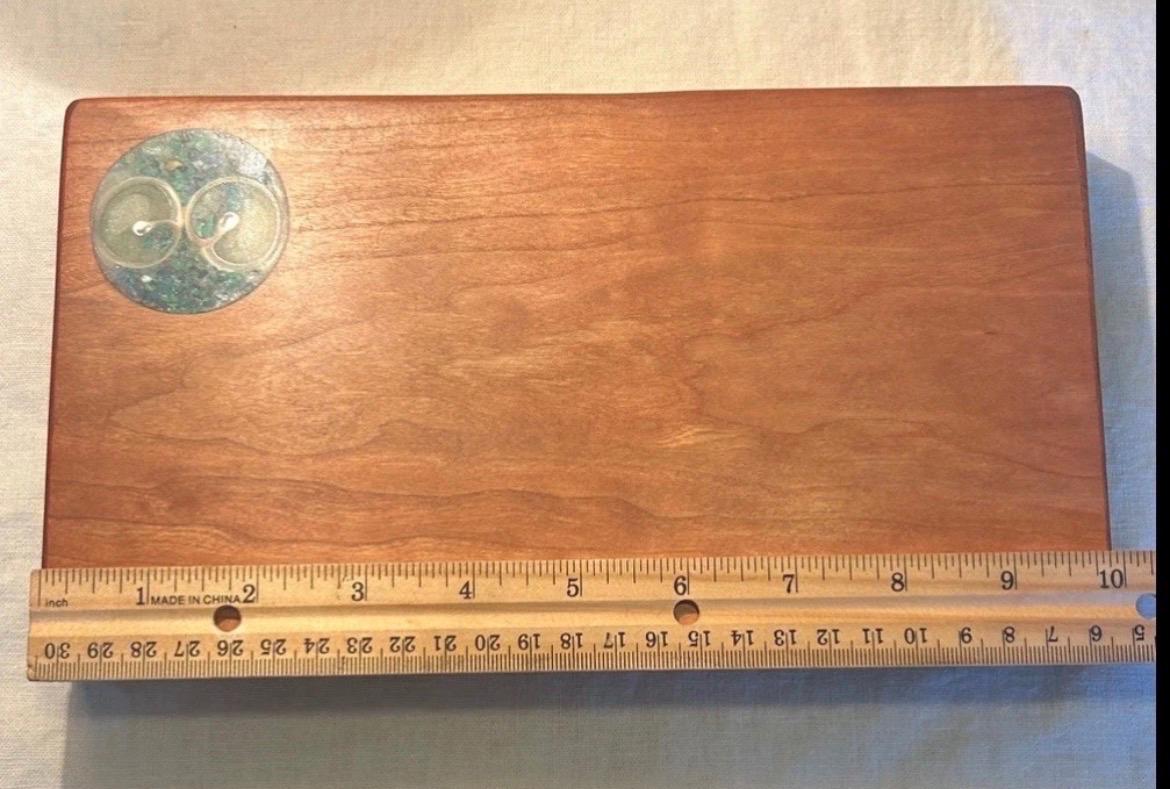 Cheese/charcuterie board - Cherry wood, shell, turquoise and resin