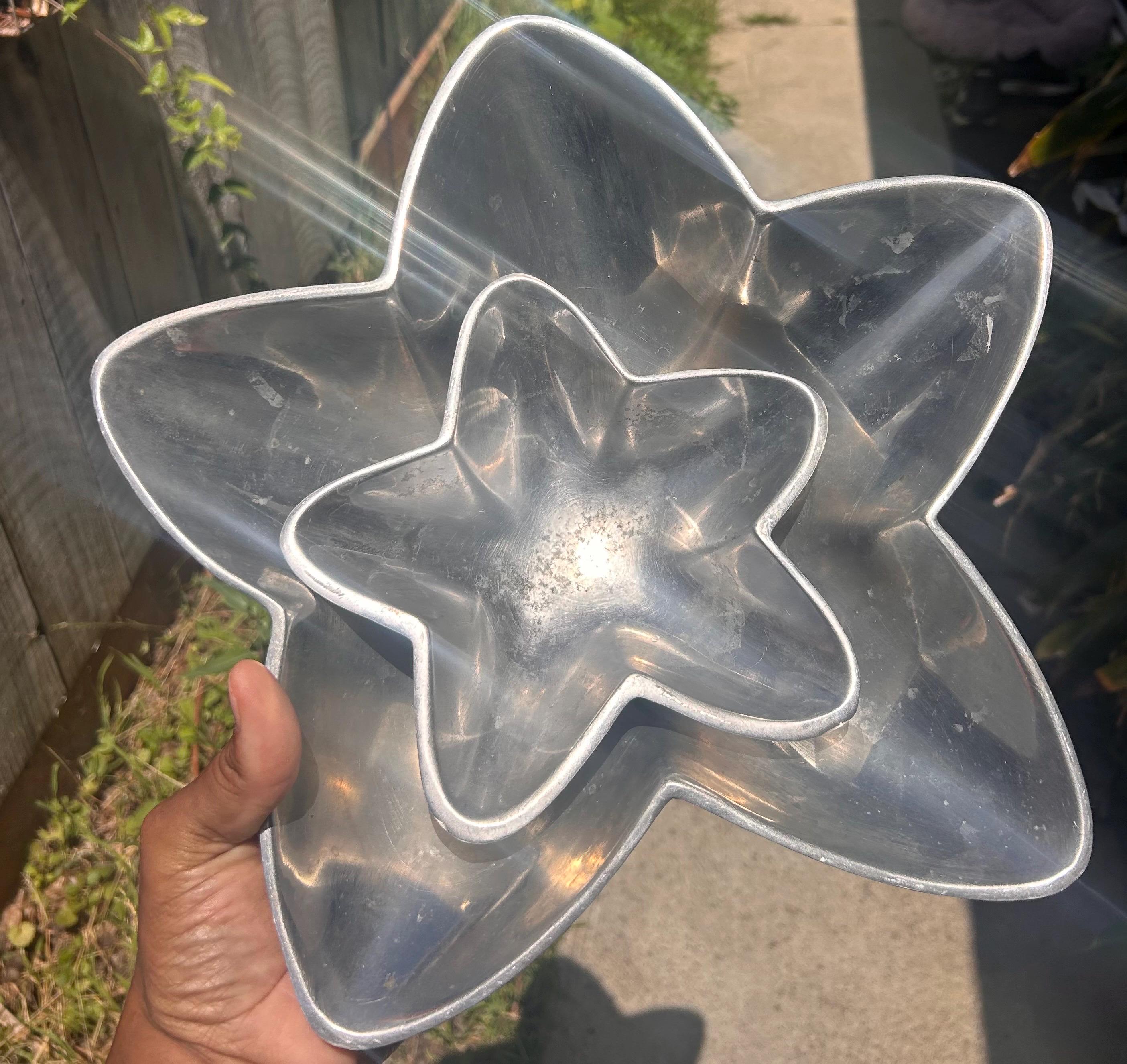 Vintage Mariposa Brillante Nesting Starfish Bowls - Set of 2 (14" and 7") As-Is