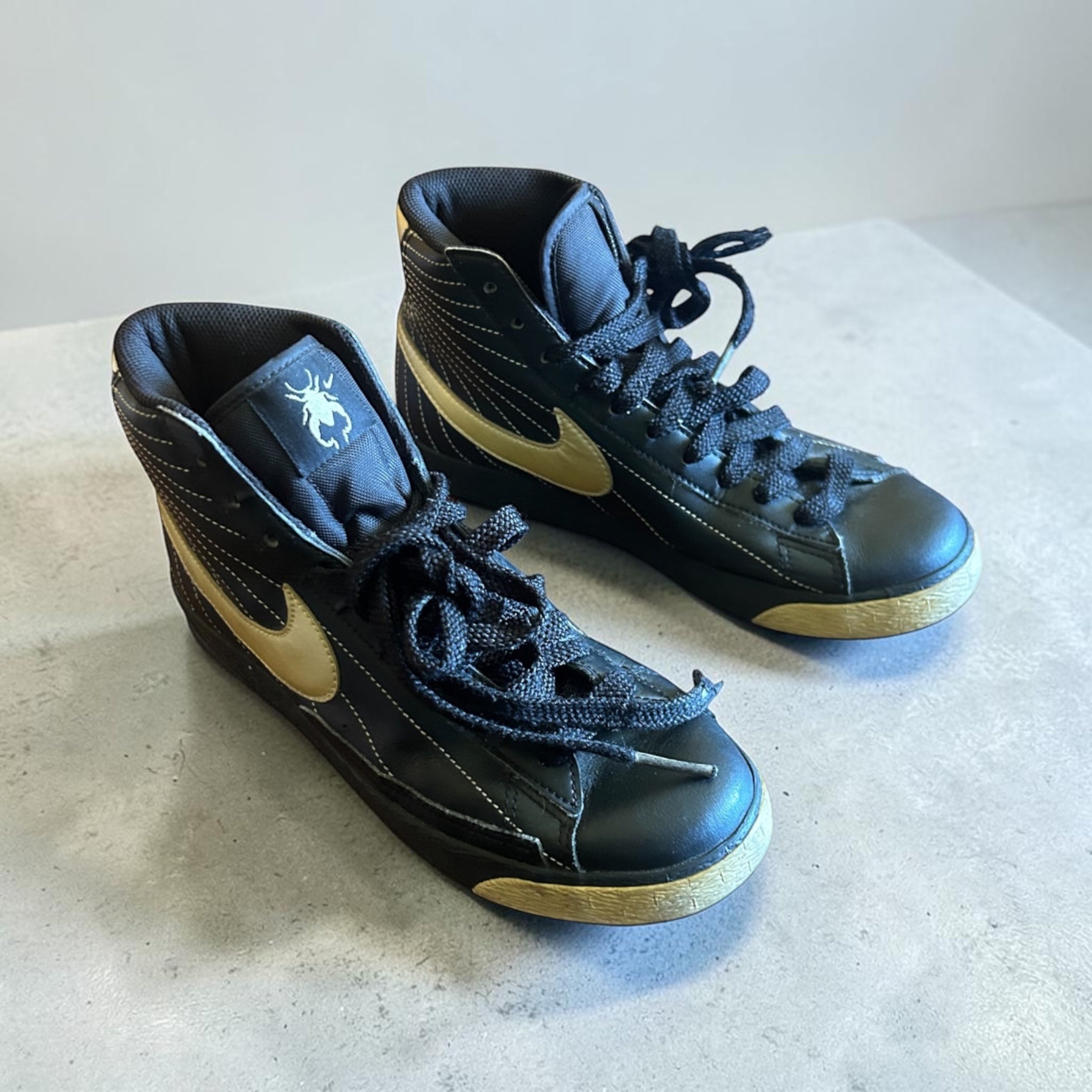 Nike WMNS Blazer High "Black / Metallic Gold" Hercules Beetle Vintage 2009 | Sz 8.5 | Collectible Sneaker