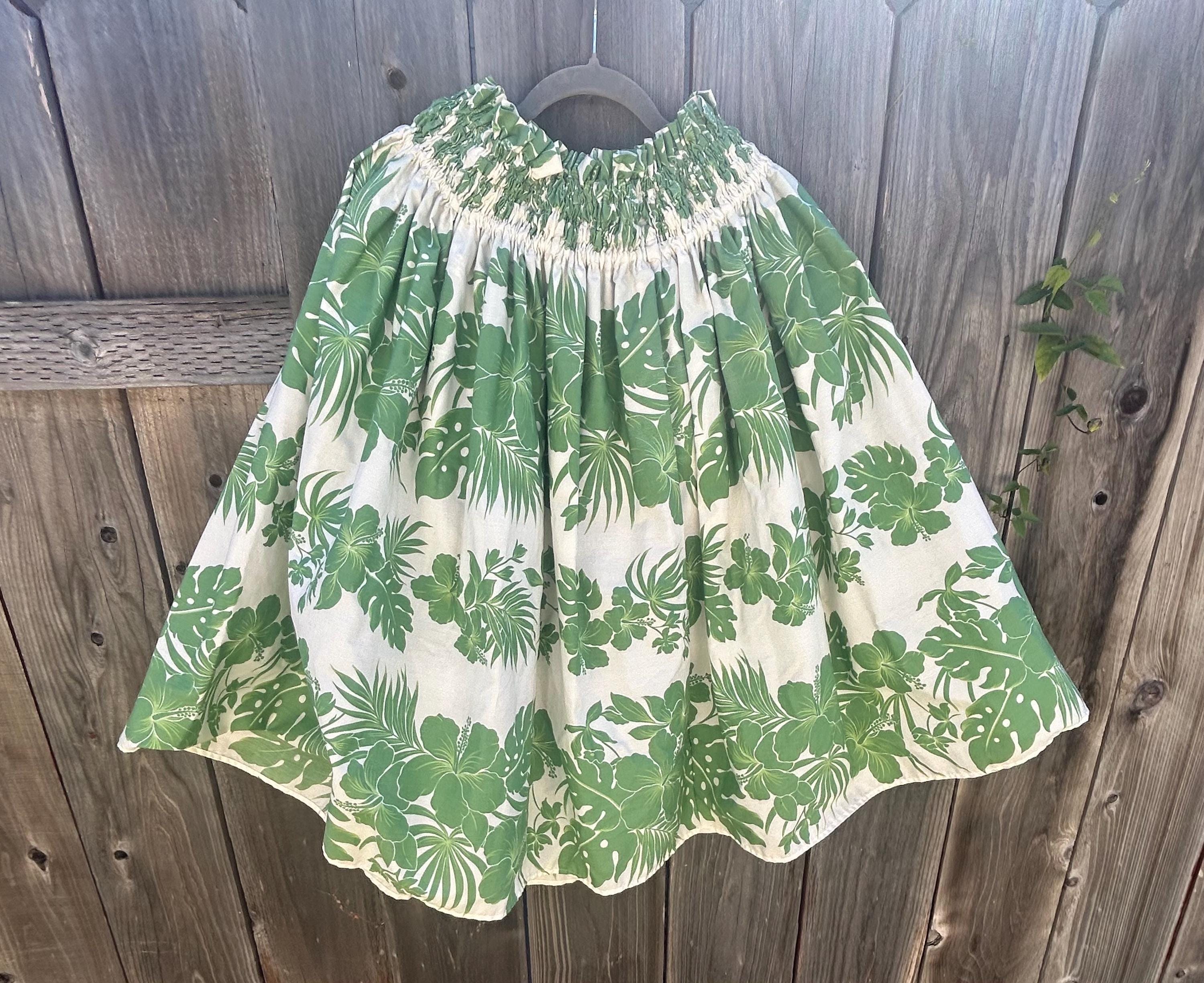 Vintage/Boutique Hawaiian Hula Paʻu Skirt – Green and White