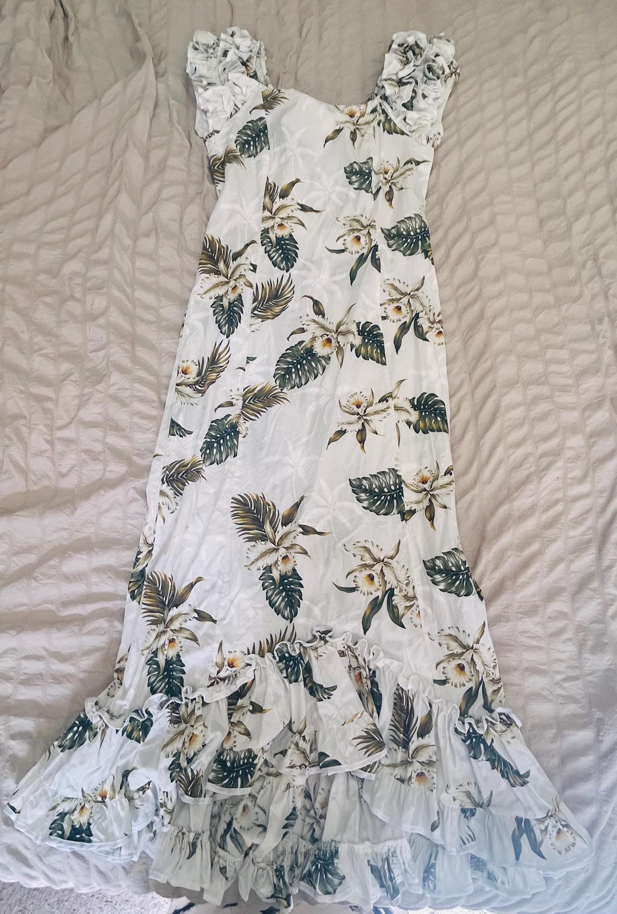 Vintage MAHALO Hawaiian Muumuu Dress White Tropical Floral Ruffle Mermaid Small