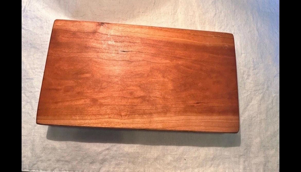 Cheese/charcuterie board - Cherry wood, turquoise and resin
