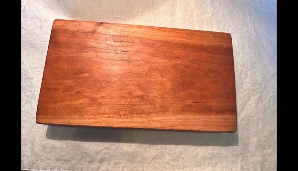 Cheese/charcuterie board - Cherry wood, turquoise and resin