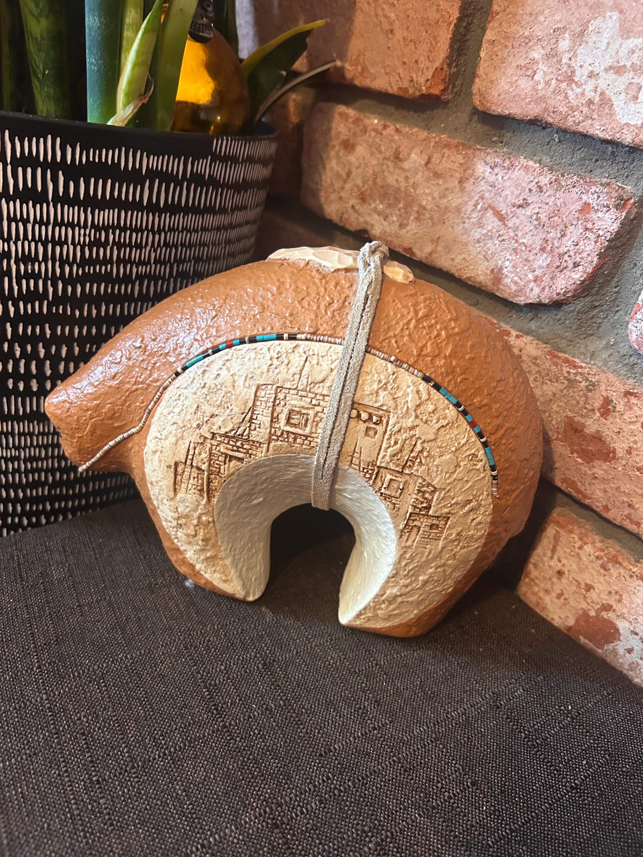 Zuni Fetish-Native American BEAR Heavy Handcrafted Pottery Signed Jobeth Maize