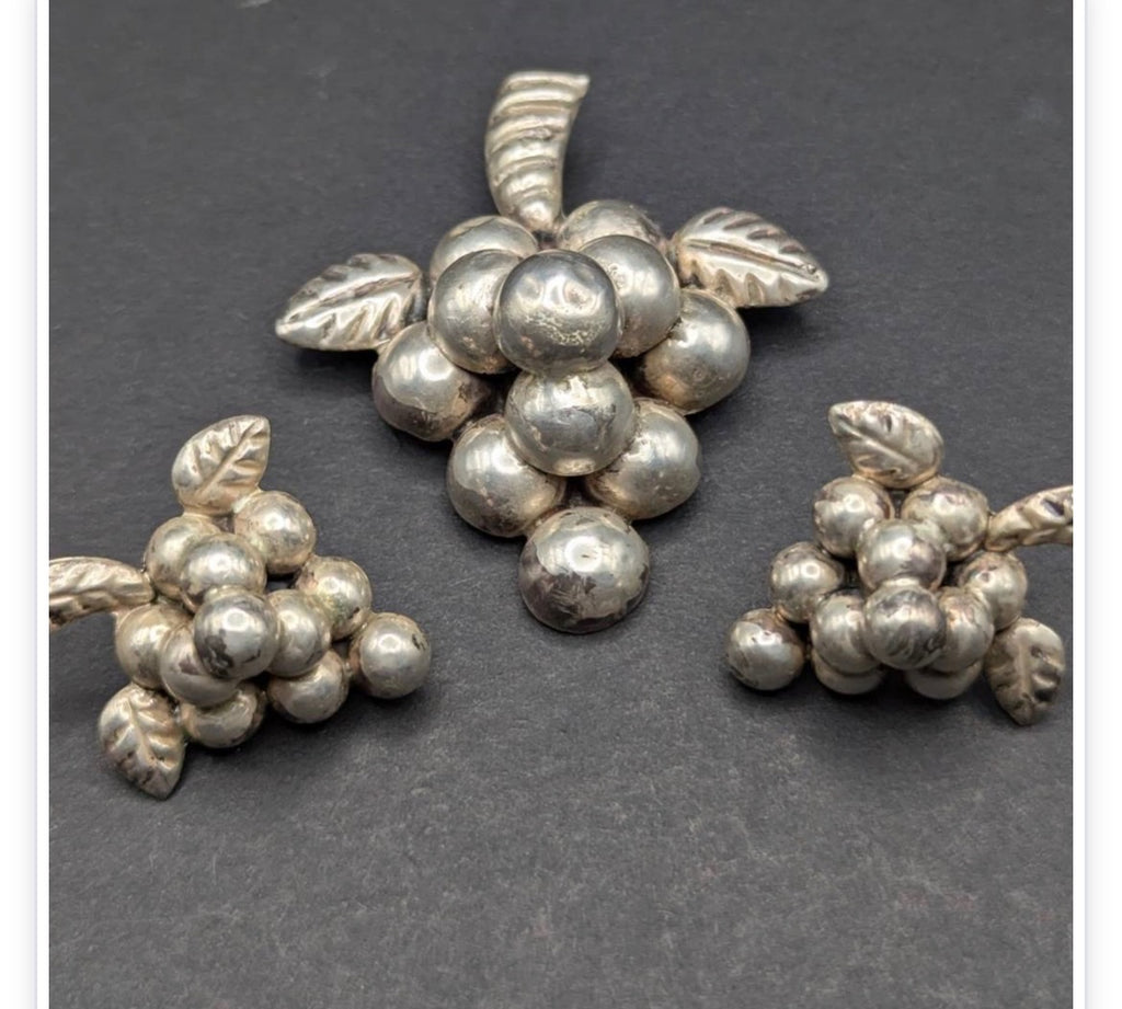 Rare Vintage Mexican Sterling Silver Grape Cluster Jewelry Set – Brooch & Earrings