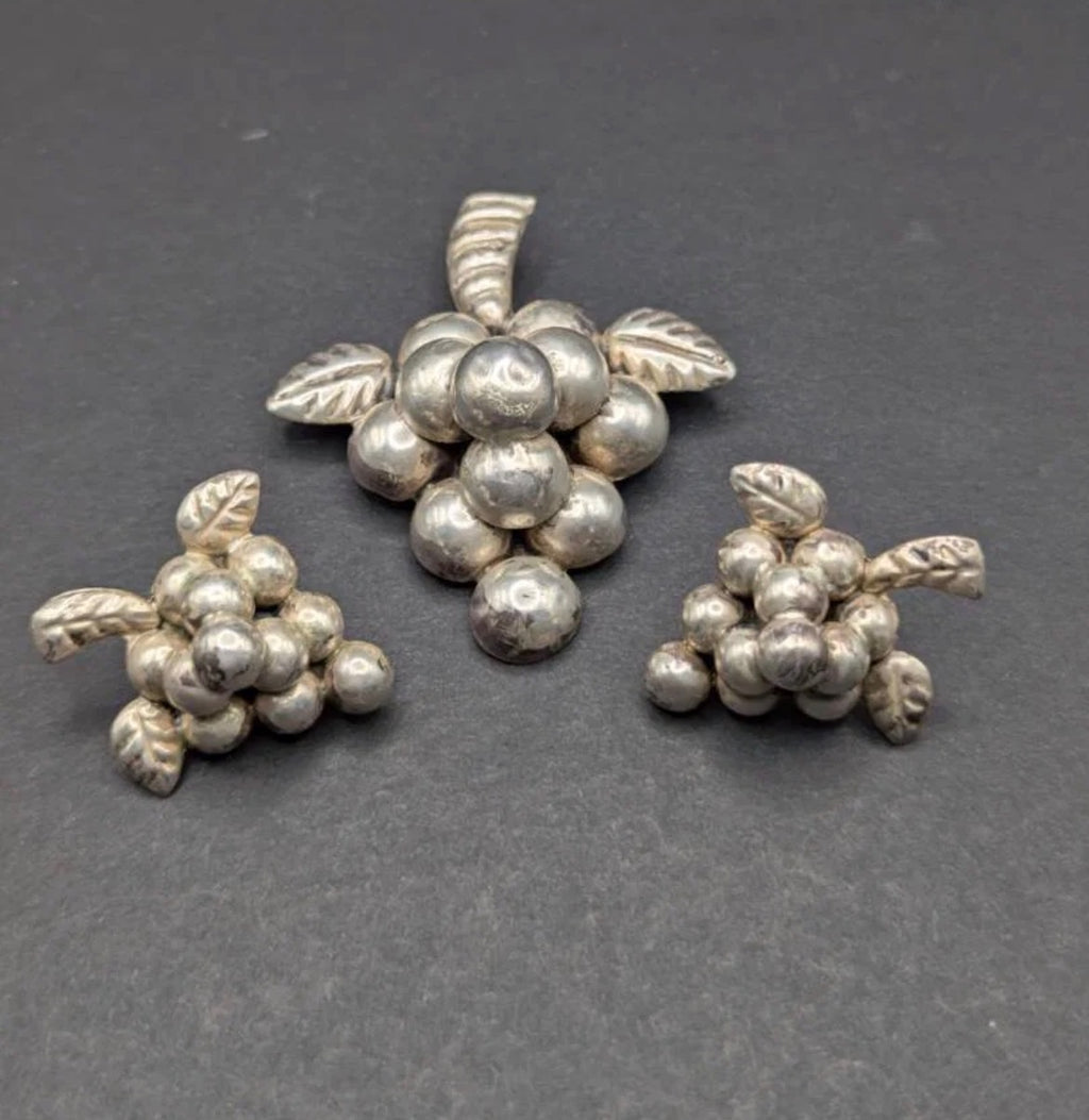 Rare Vintage Mexican Sterling Silver Grape Cluster Jewelry Set – Brooch & Earrings
