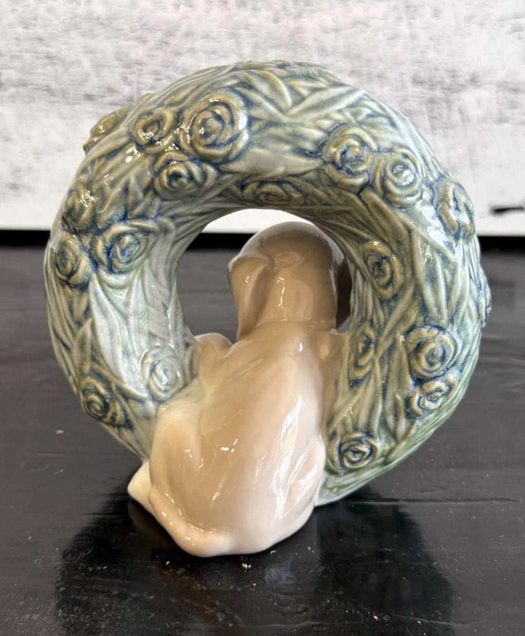 Lladro 7528 "Puppy - Natural Frames" Dog in Floral Wreath Figurine - No Box