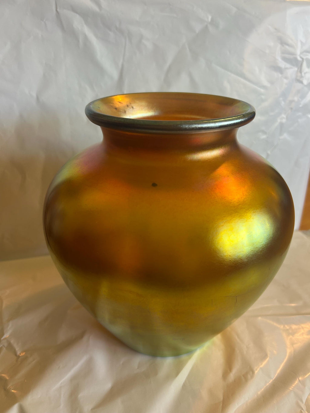 Antique Steuben Gold Aurene Art Glass Vase Shape 2683 Signed Frederick Carder c 1910, 8 Inch Iridescent Gold Favrile Glass Swollen Shoulder