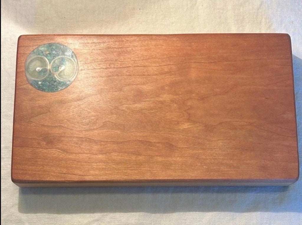 Cheese/charcuterie board - Cherry wood, shell, turquoise and resin