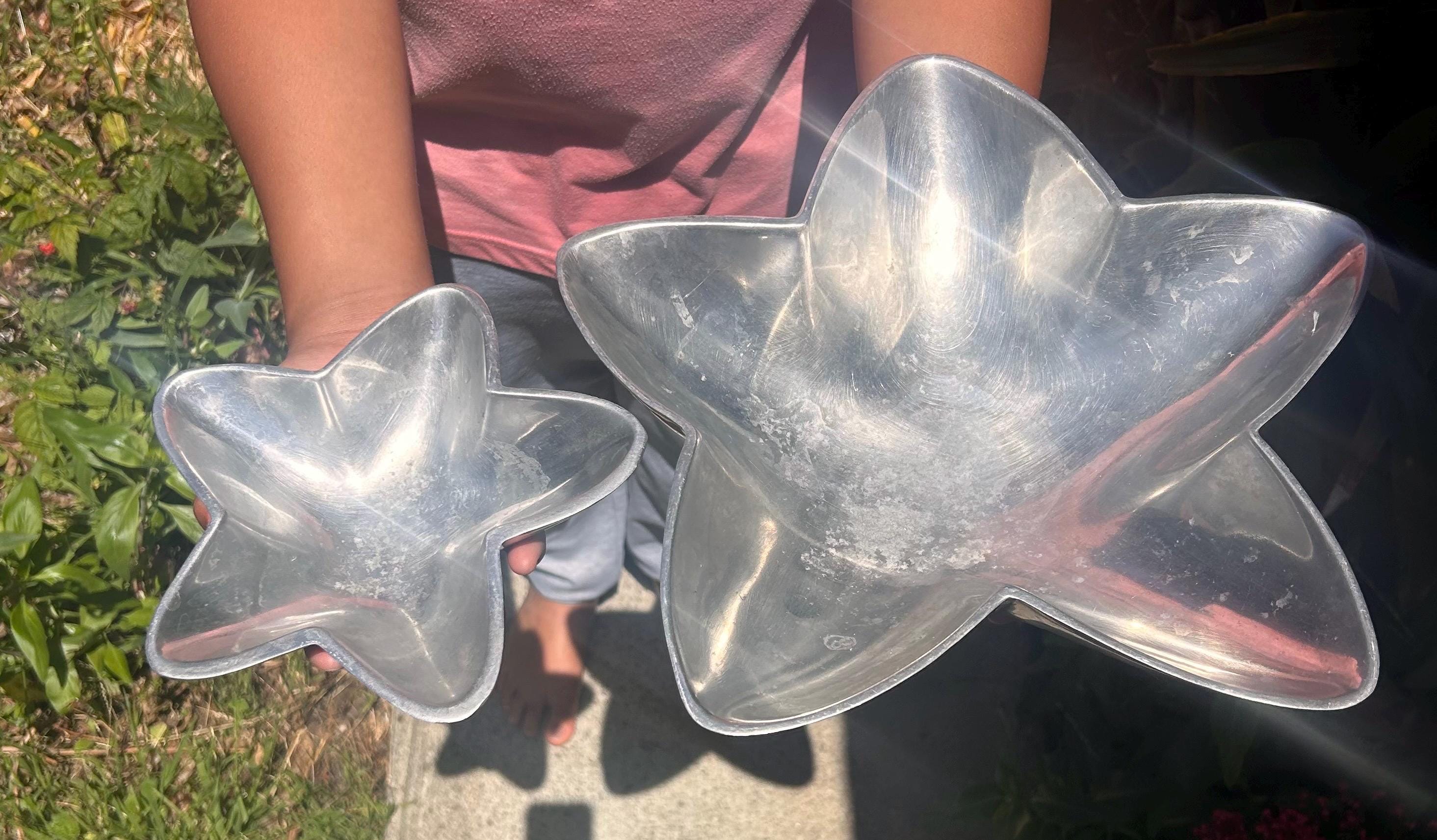 Vintage Mariposa Brillante Nesting Starfish Bowls - Set of 2 (14" and 7") As-Is