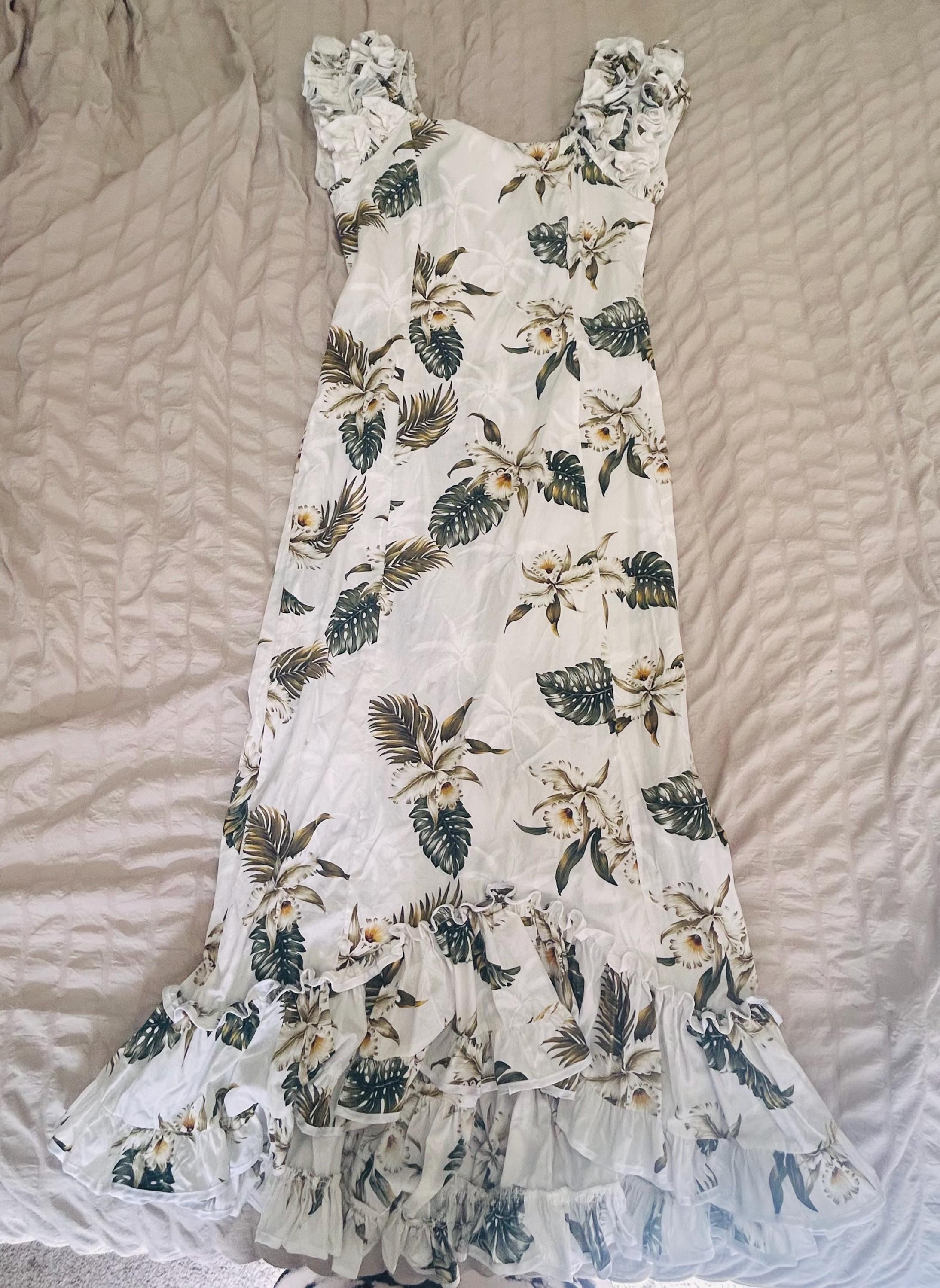 Vintage MAHALO Hawaiian Muumuu Dress White Tropical Floral Ruffle Mermaid Small