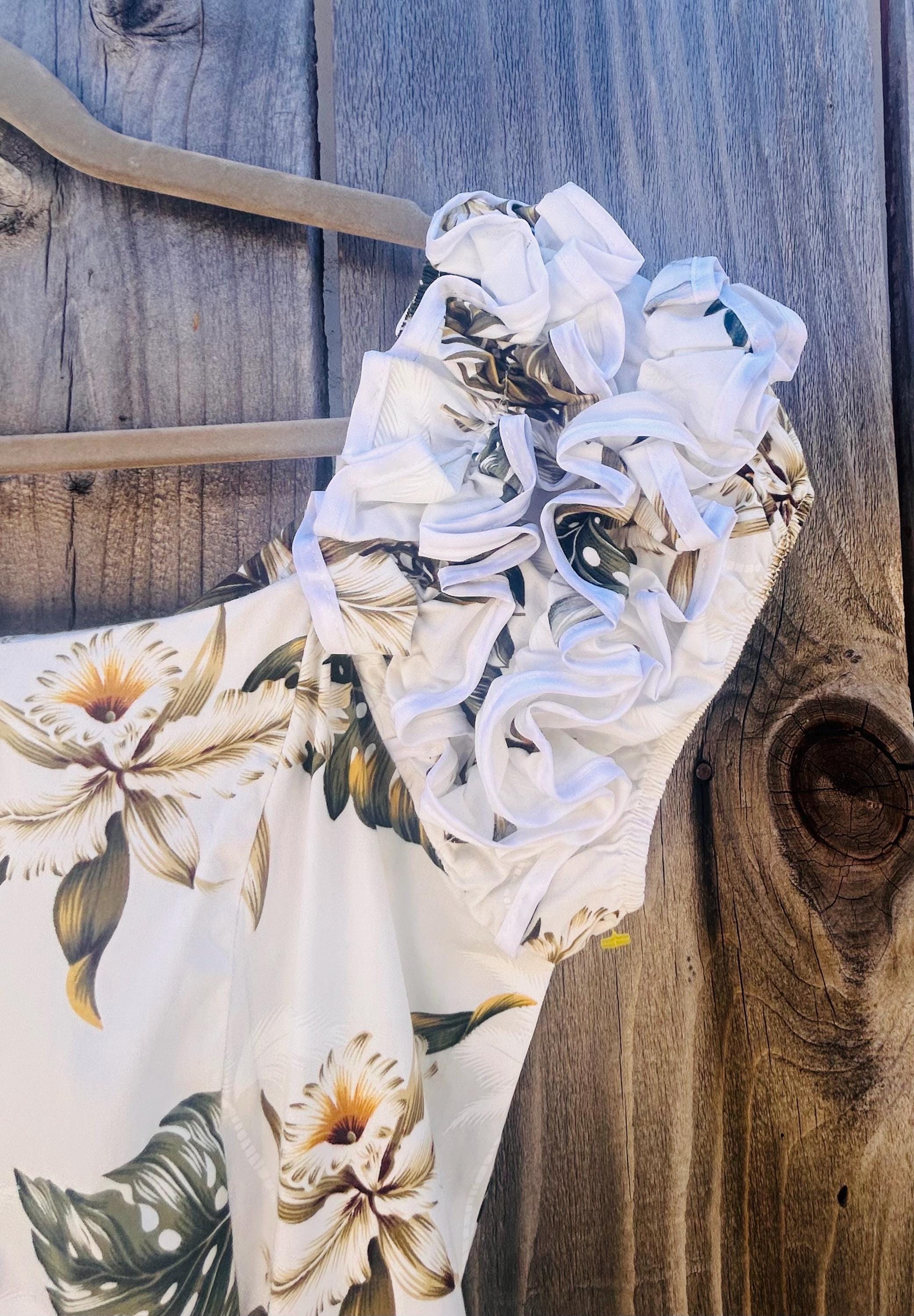 Vintage MAHALO Hawaiian Muumuu Dress White Tropical Floral Ruffle Mermaid Small